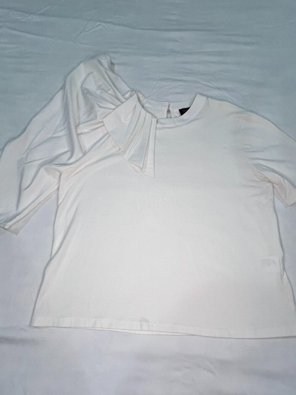 Gracia White Asymmetric Pleated Statement Sleeve Top Blouse M